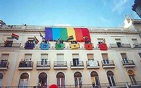 Gay Hostal Puerta Del Sol Madrid
